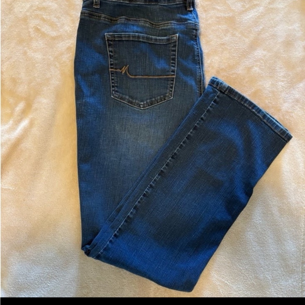 Medium Wash Bootcut Jeans 16W